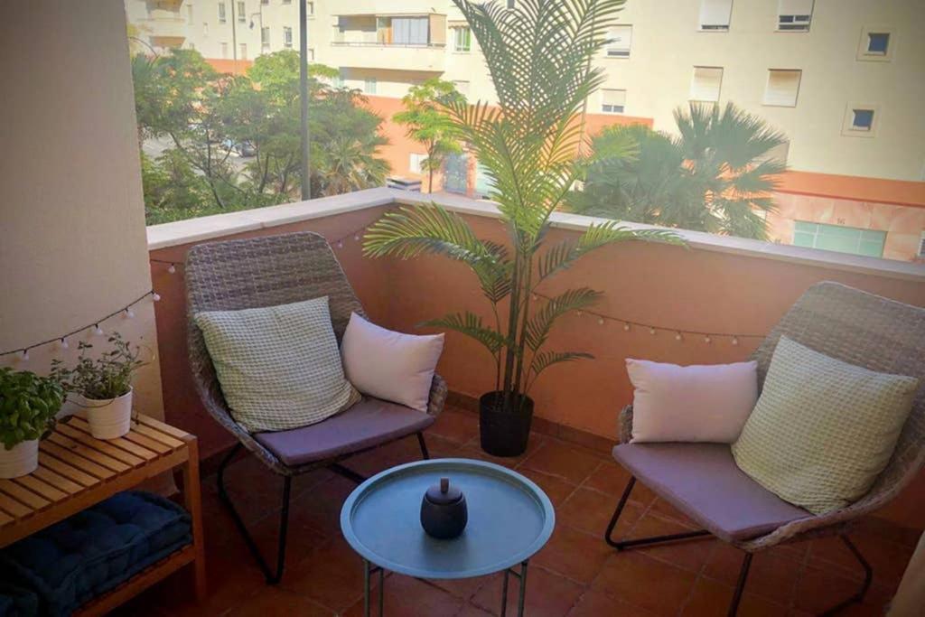 Apartamento El Pescadito. Con Piscina In Costa Del Sol *